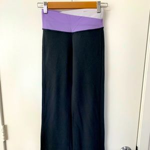 2 lululemon flare leggings